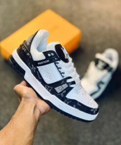 LV Trainers Black Edition